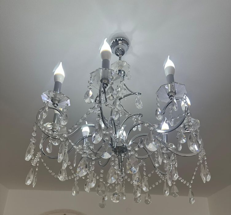 Люстра  с 8 патронов
