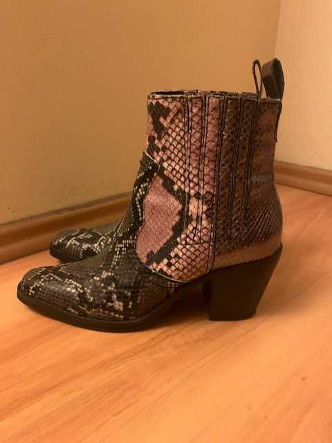 Ghete / Ciocate Steve Madden