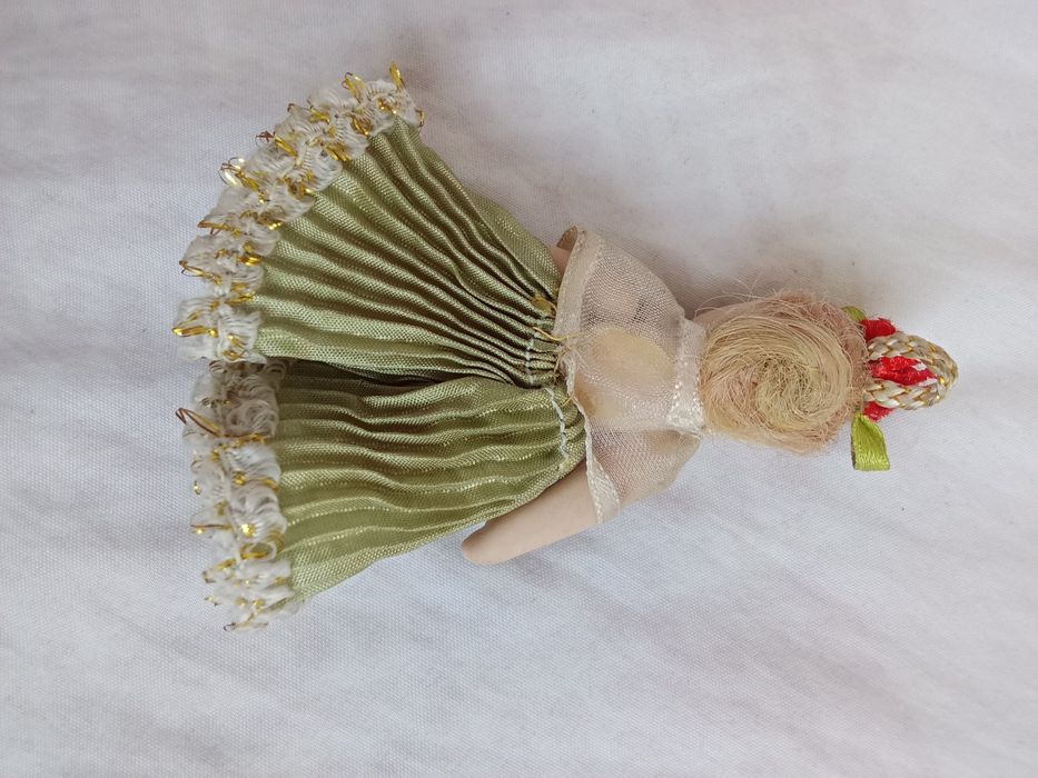 Кукла фарфор ГДР и куклы СССР гуцул и молдаванка