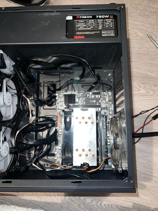 Продаю комплектующие