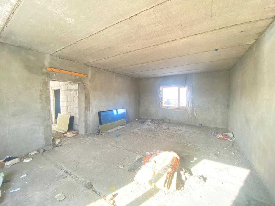 Срочно!!! Продам дом в три уровня.