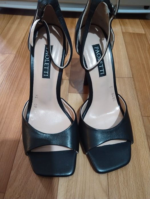 Продам туфли новые