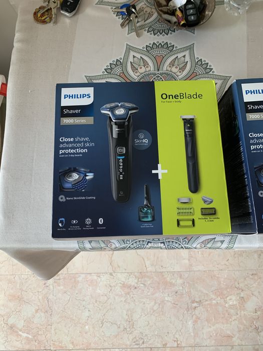 Philips Shaver 7000 series + OneBlade