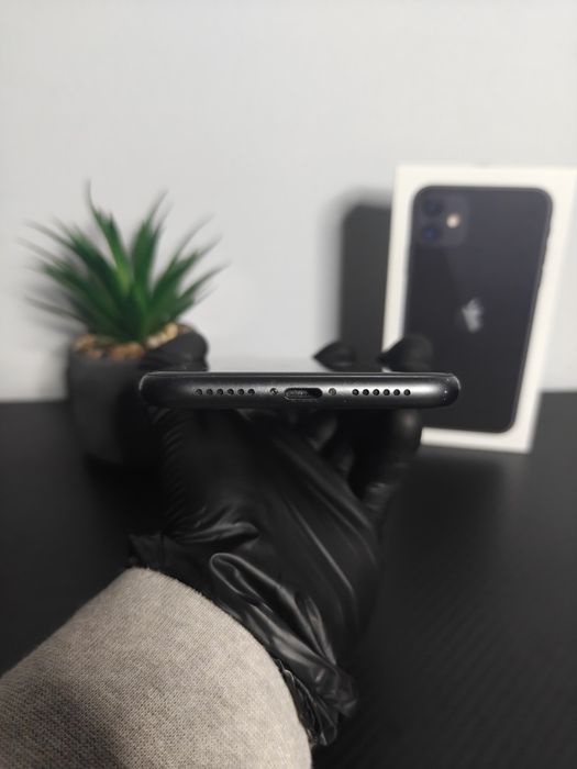iPhone 11, Black - în condiție Excelentă!