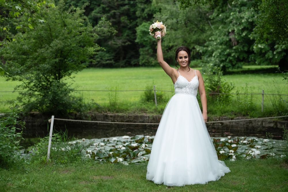 Булчинска  рокля - нежна и ефирна