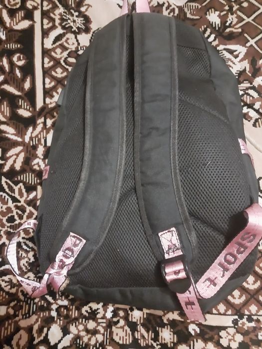Продам рюкзак для девочки тик ток