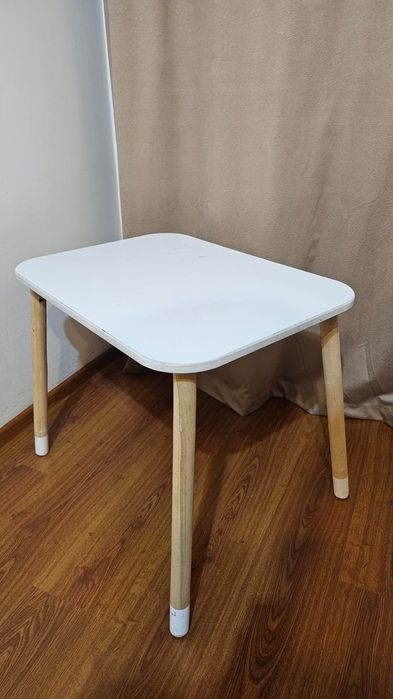 столик и стульчик