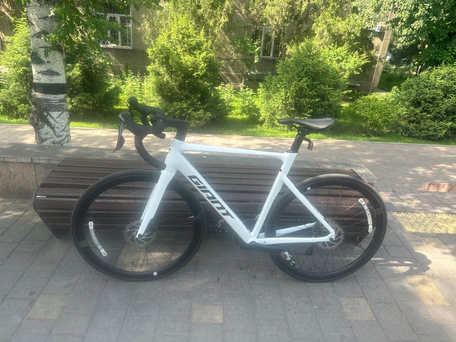 Шоссейный ведосипед Giant PCR LTD 1