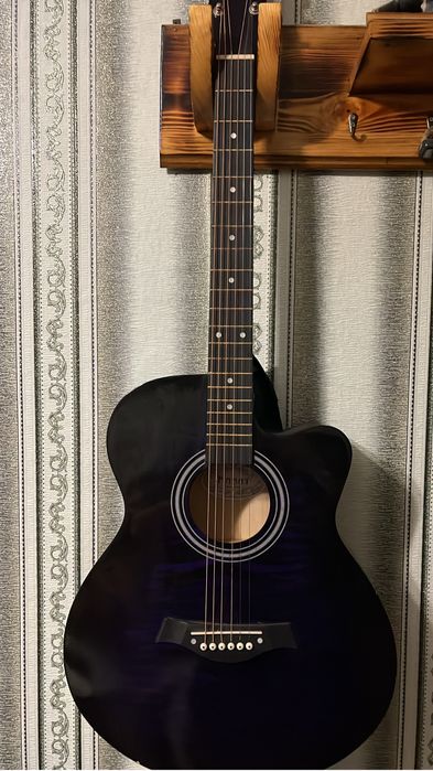 Акустическая гитара