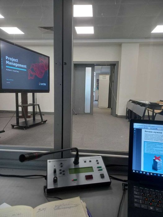 Синхронисты+ оборудование для синхронного перевода, профессионально