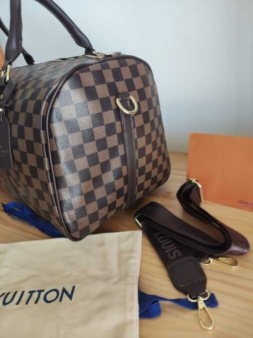 In stoc voiaj, geanta sport piele Louis Vuitton 1109.12