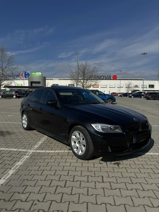 BMW E90 320D Facelift 2009