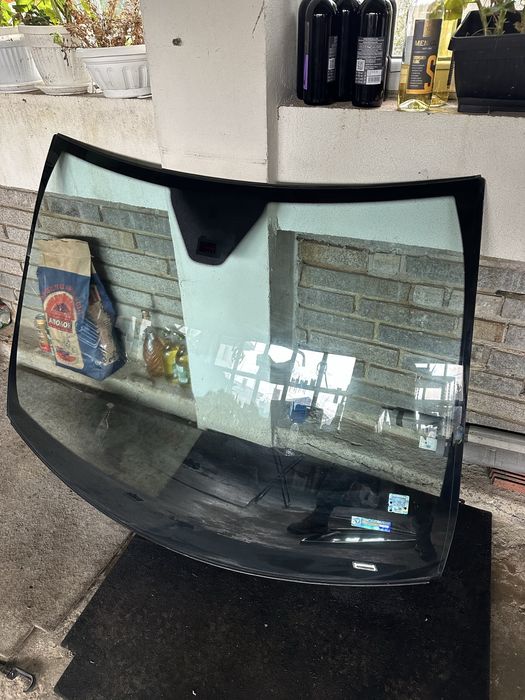 Предно стъкло/челно Mercedes R class W251