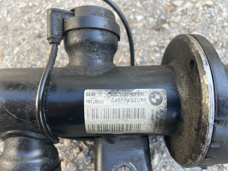 Предни адаптивни амортисьори за BMW 7 и  5GT F01/F02/F07