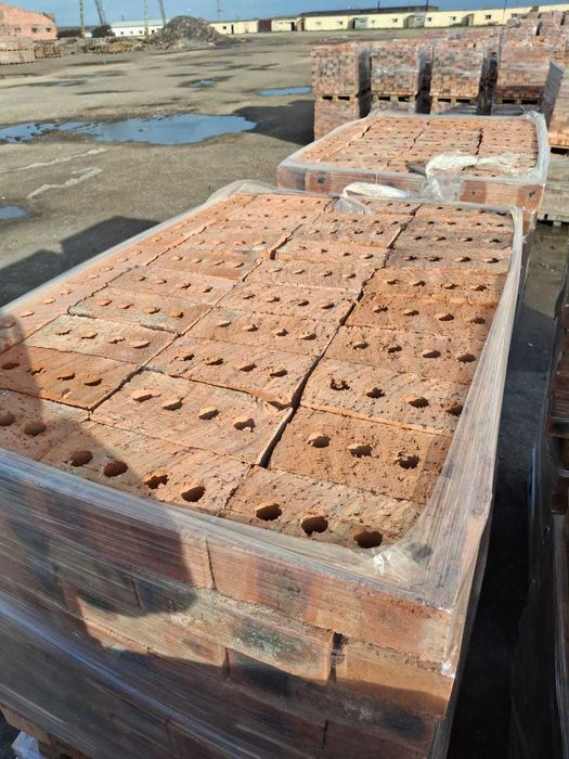 Кирпич рядовой строительный