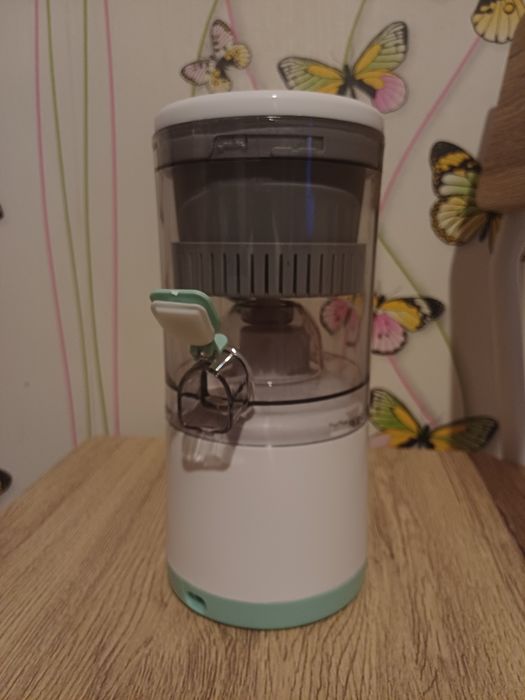 Storcator electric citrice USB-C