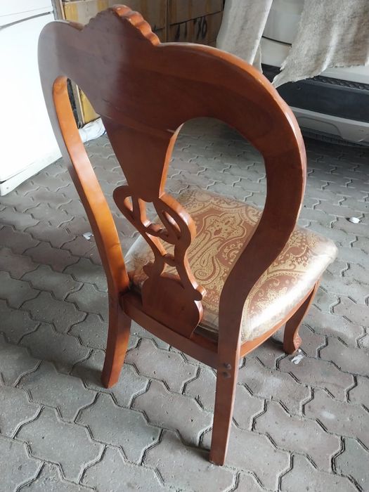 Продам стулья в хорошем состоянии