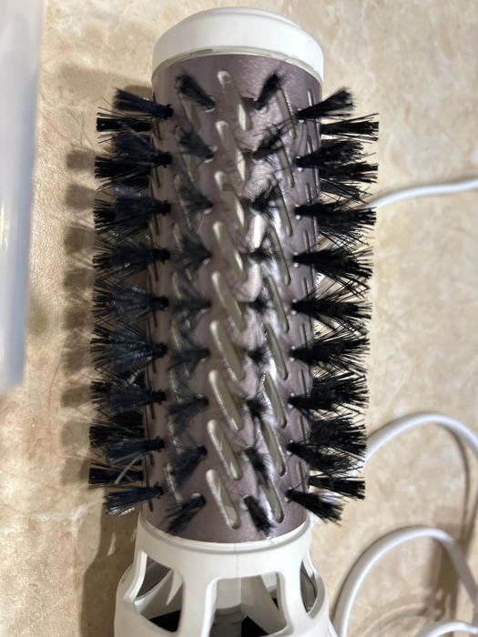 Продавам Електрическа четка за коса Rowenta Brush Activ Premium Care
