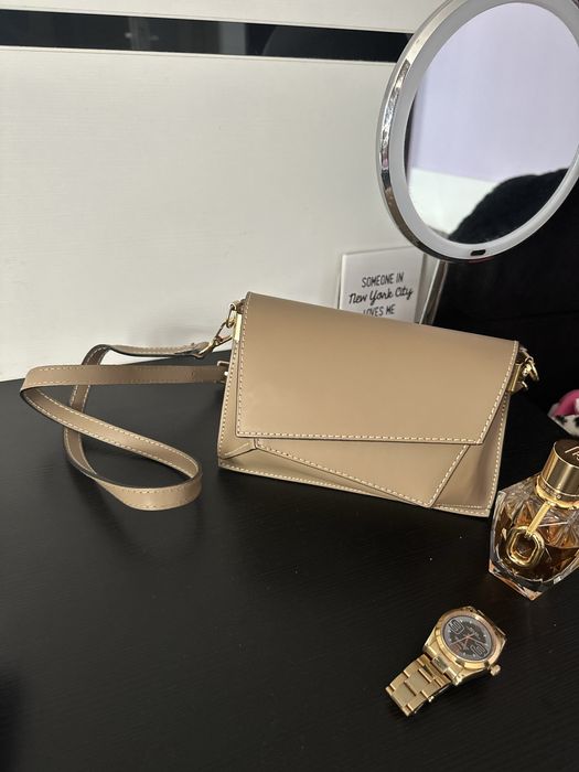 Италианска малка кожена чанта