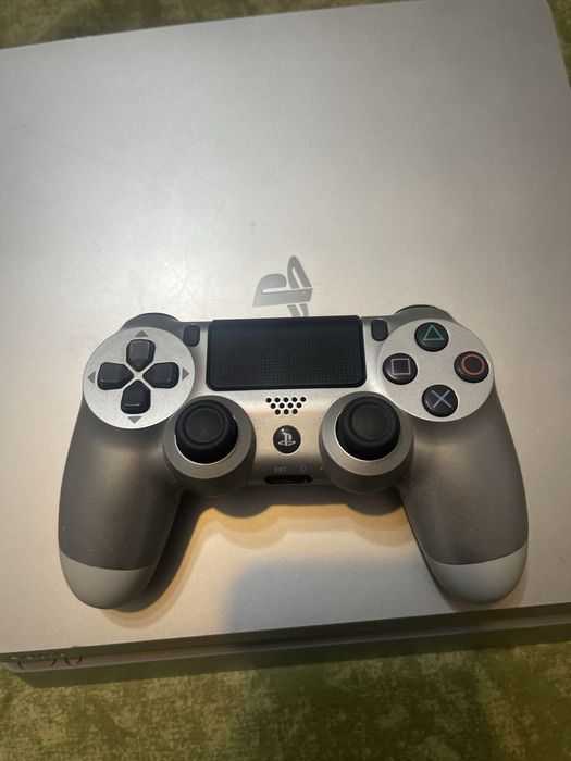PS4 slim 500 GB
