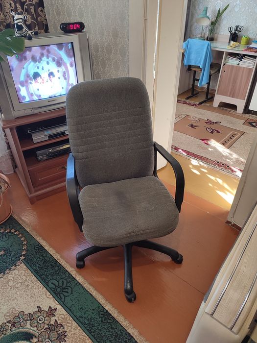 Компьютерное кресло