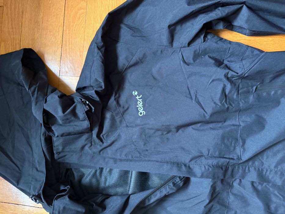 Gelert чисто ново яке