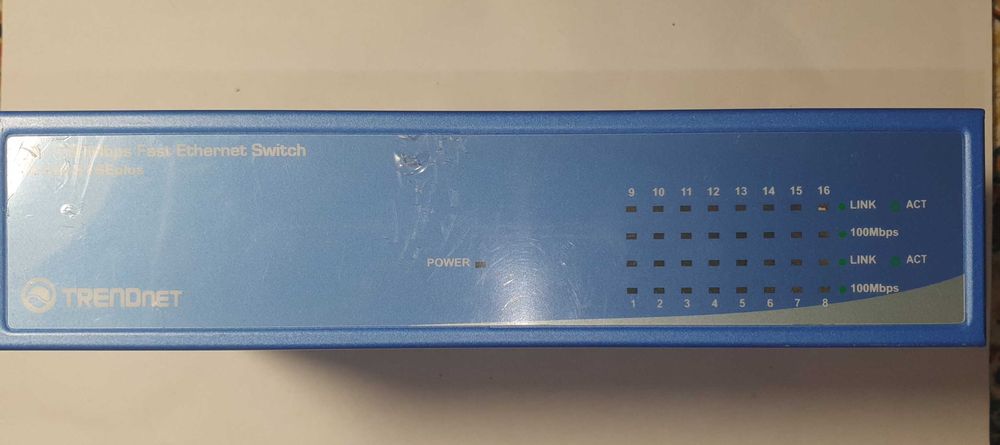 Switch Trendnet TE100-S16E plus + Router Router wireless TL-WR841N