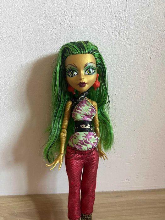 Кукла монстър хай monster high