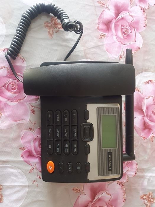 Продаётся телефон от Uzmobile