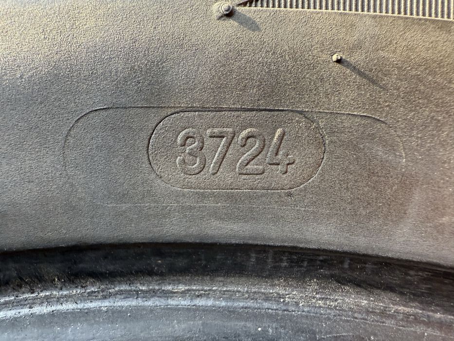 235 60 R18 Зима Комплект