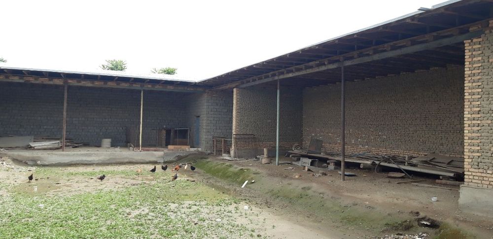 Ховли ,уй ,жой сотилади