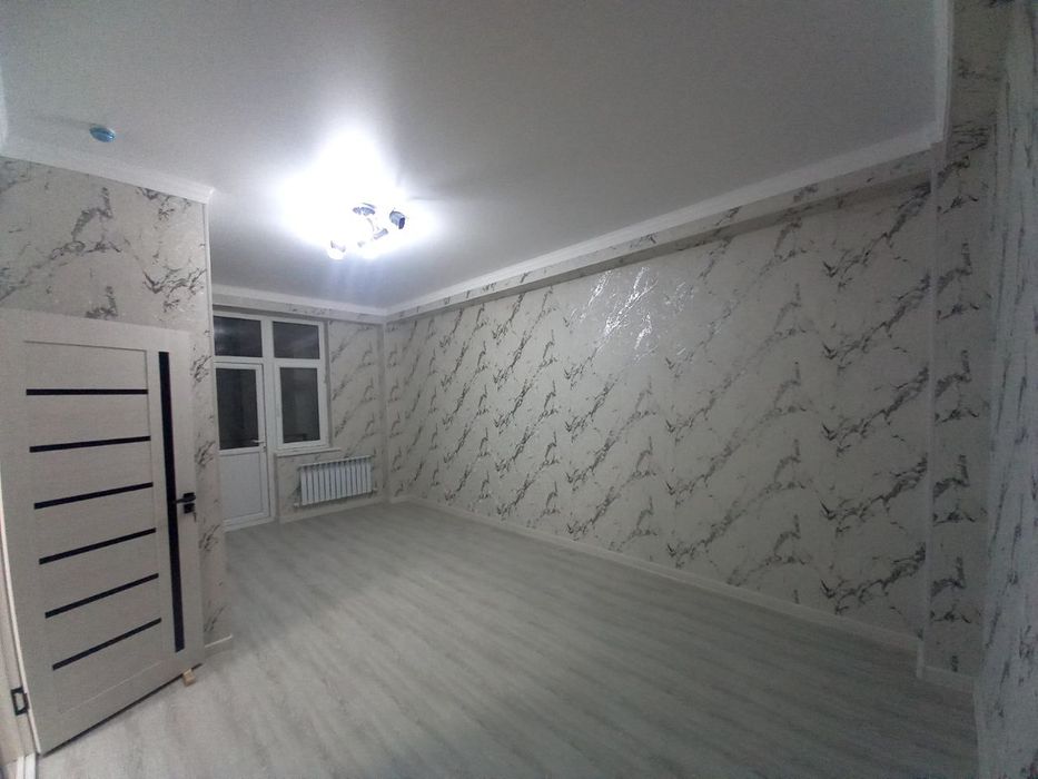 Srochno 2xonalik evroremont uy sotiladi 62000 Sergeli 1- bekat. 2/2/12