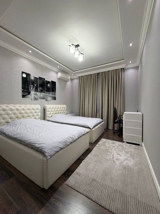 Продается 3х ком квартира, ЖК Дархан, ор-р: Академия ВС, 105м²