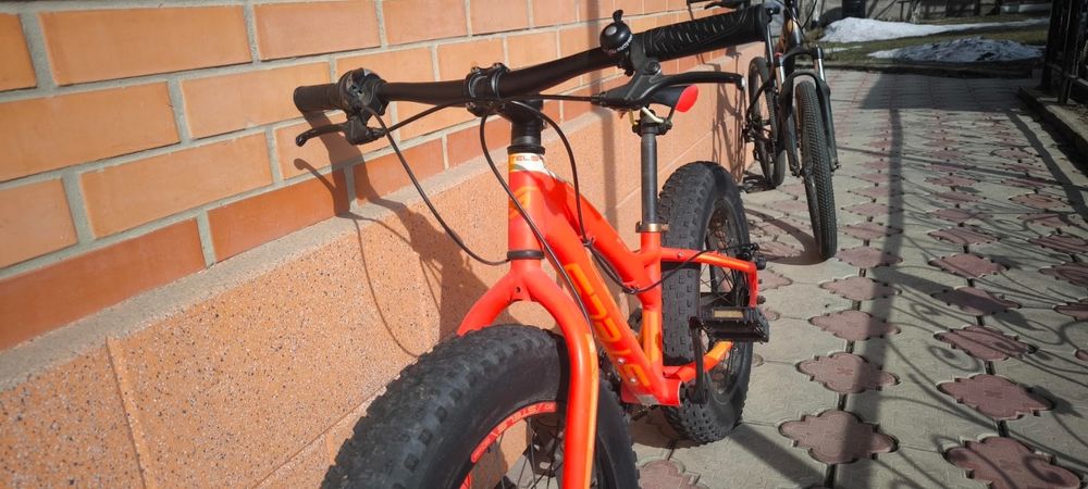 Продам детский велосипед fatbike