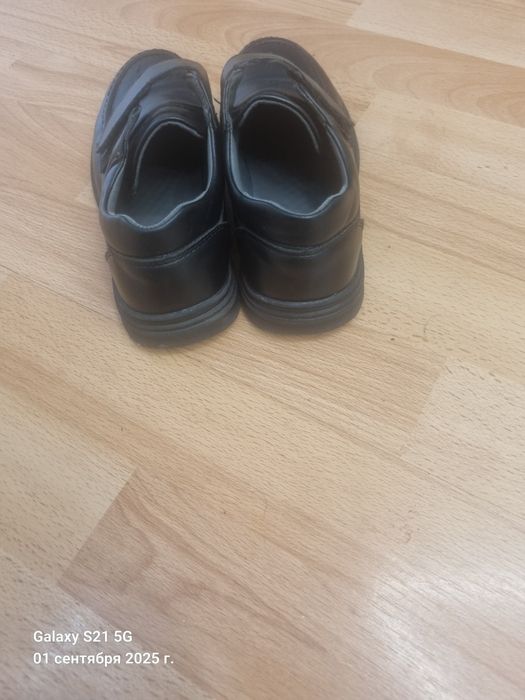 Обувь б/у школьная