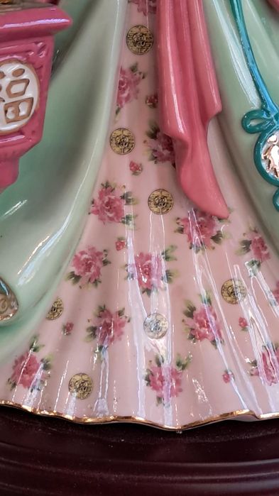 Порцеланова фигура Maiden of Fortune lena liu