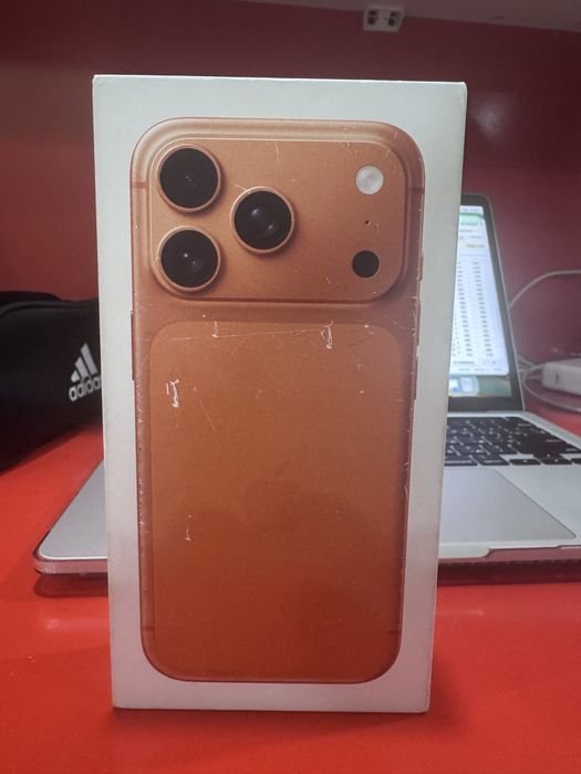17 Pro 256GB Orange LLA