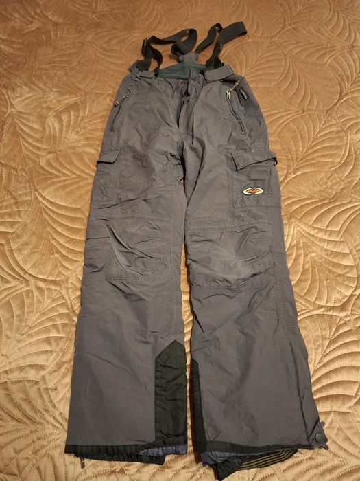 Vand pantaloni copii ptr ski, marimea 152