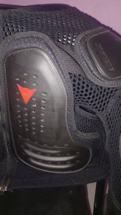 Протекторна жилетка Dainese