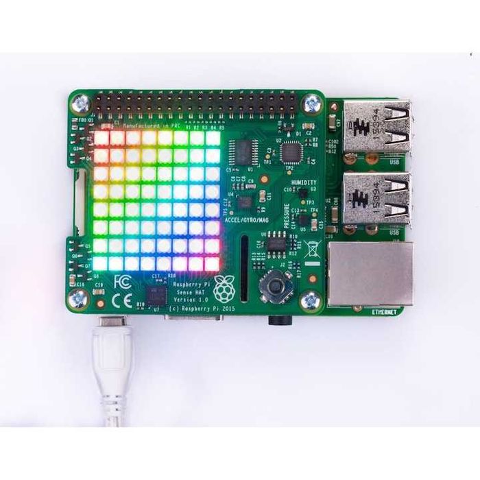 Modul Sense HAT (senzori, afisaj RGB, joystick) pentru Raspberry Pi