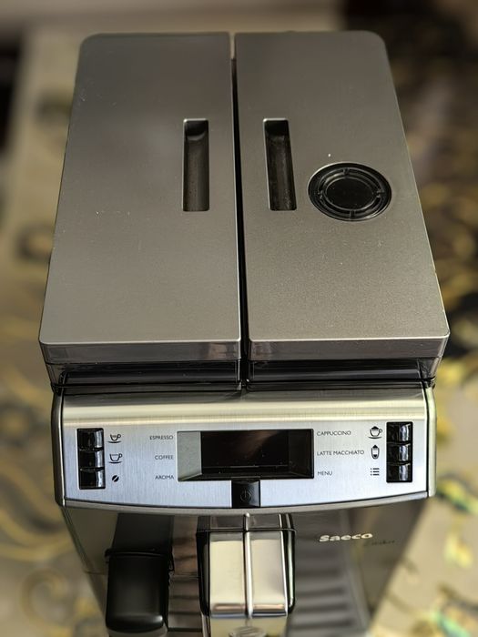 Mașina de cafea SAECO Lirika