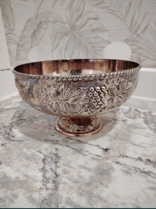 Ваза в хорошем состоянии