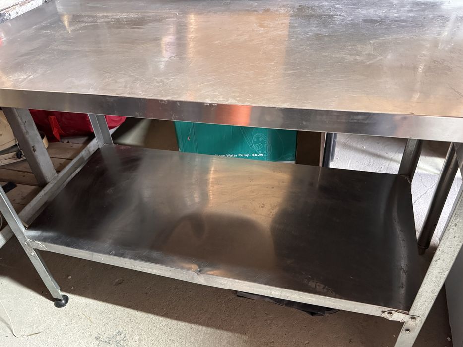 Нержавеющий стол