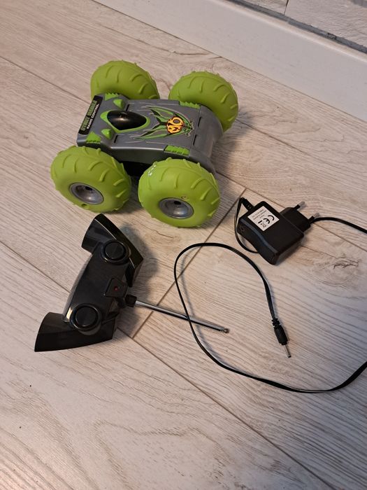 Masina cu telecomanda max power stunt vehicle