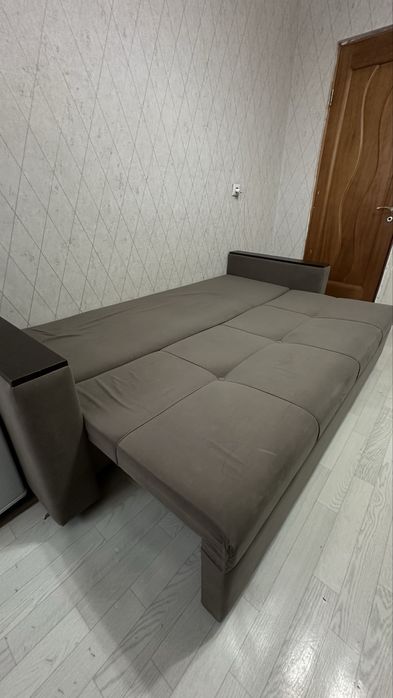 Продам диван за 23 тыс есть торг