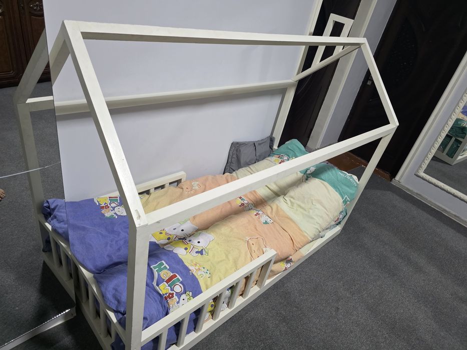 Детский кроватка сотилади