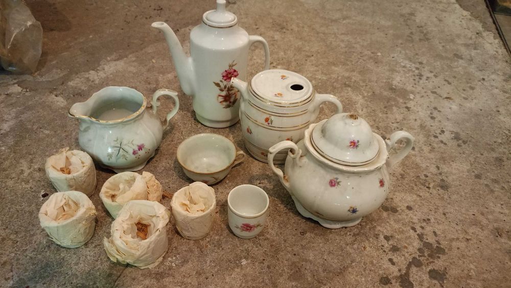 Порцеланов комплект