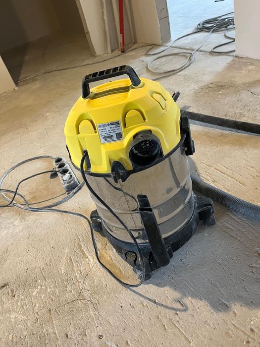 Пылесос строительный.