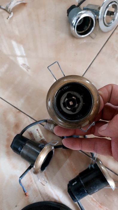 Споты отличного качества б/у