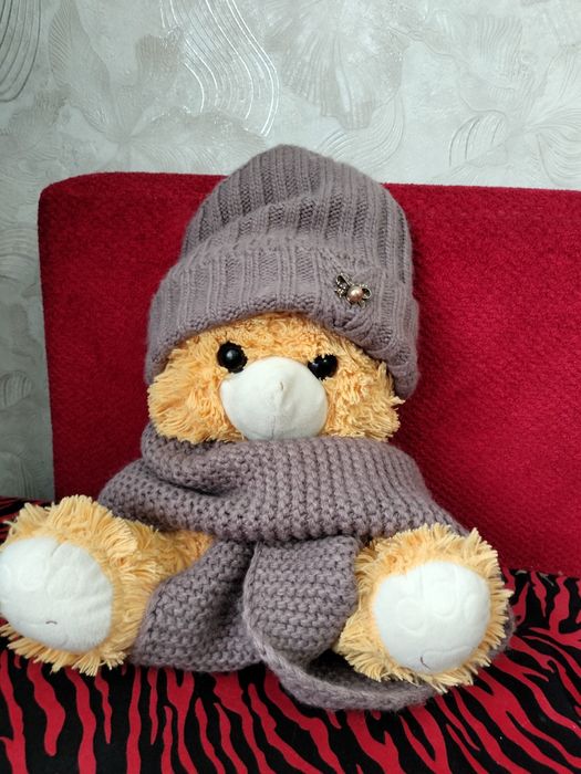 Женская шапка и хомут